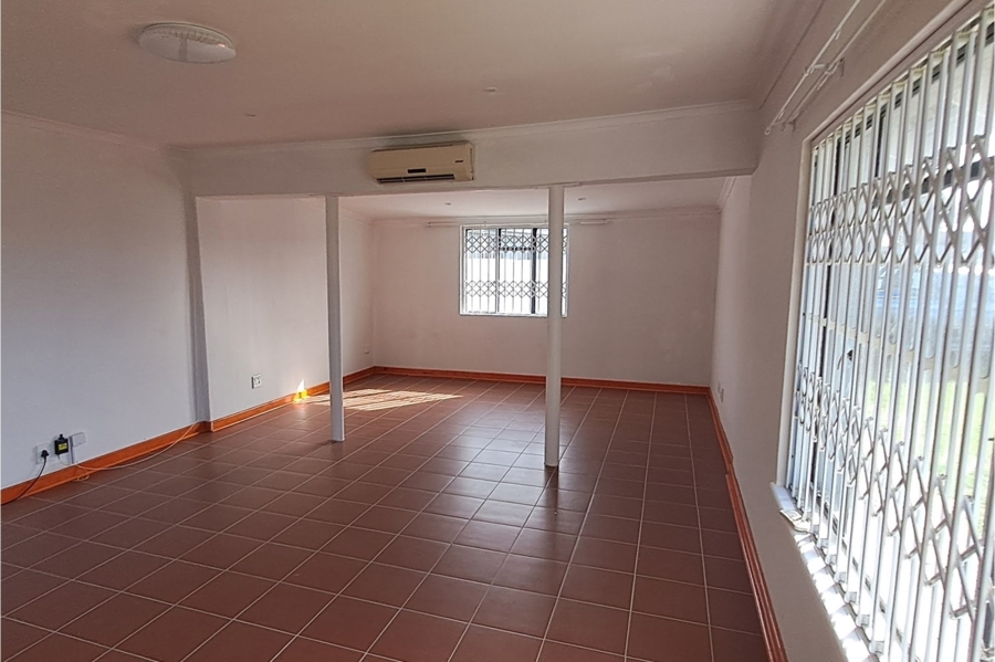 3 Bedroom Property for Sale in Kabega Park Eastern Cape